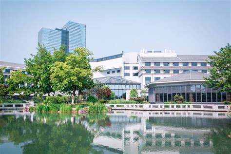 Computer Institute of Technology 的图像结果