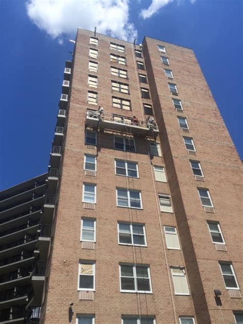 High-Rise Building Painting 的图像结果