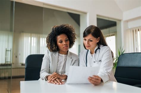 Online Healthcare MBA: Is It Right for You?