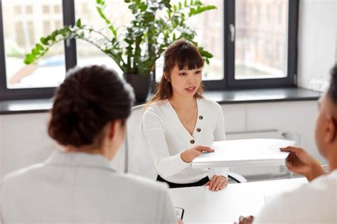 Job Recruiting 的图像结果