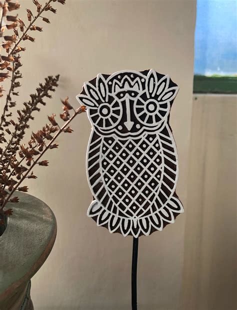 Owl Block Stand – thewoodpeckerstore.in