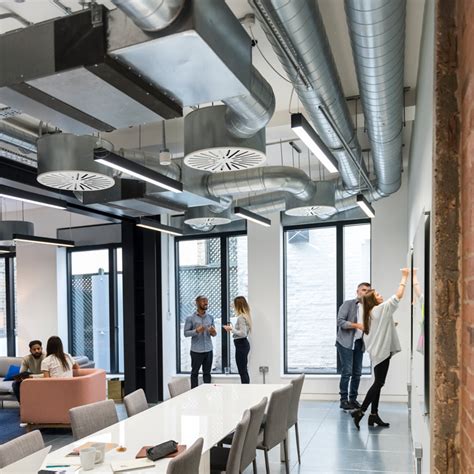 Office Building 的图像结果