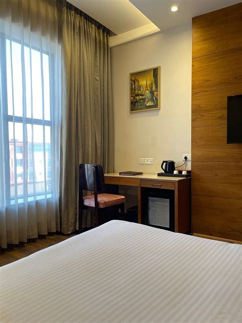 LORDS INN CHANDIGARH ZIRAKPUR - Hotel Reviews, Photos, Rate Comparison ...