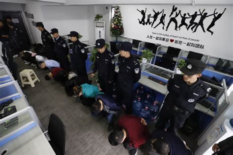 重庆公安打击犯罪成效卓著 今年1-5月破获刑事案件同比上升4.7%_重庆频道_凤凰网
