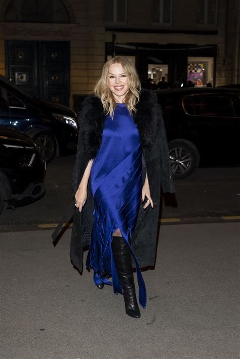 Kylie Minogue, 54 | (x4) : r/PrettyOlderWomen