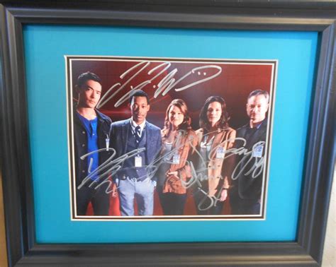 Criminal Minds Beyond Borders Cast signed 8x10 at Amazon's ...