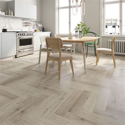 Everything You Need To Know About Herringbone Vinyl Plank Flooring ...