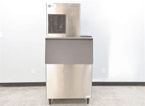 Lab Ice Maker 的图像结果