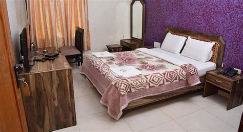 Book Hotel Ashlesh in Udupi on Brevistay