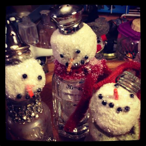 Make salt shaker snowman. | Valentine fun, Birthday postcards, Snowman ...