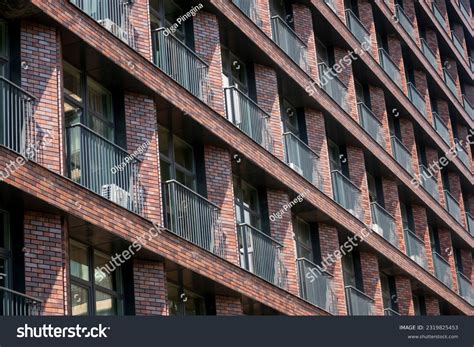 Building Interior Side View 的图像结果