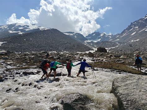 bengal trekking team conquers sara umga la pass after 20 years in ...