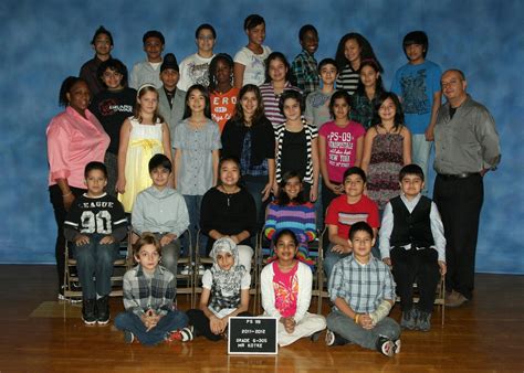 Class Photos From P.S. 99 in Queens Depict an Evolving Neighborhood ...