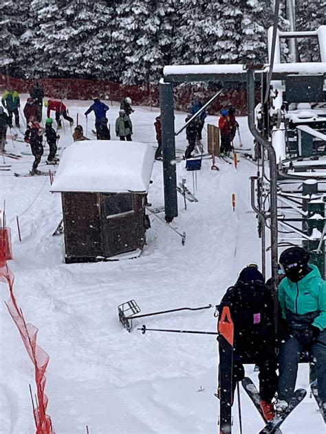 Chair Falls From Lift at Montana Snowbowl – Lift Blog