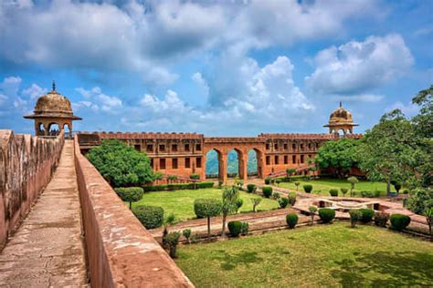 20+ Places To Visit in Jaipur: A Complete Guide