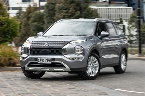 2024 Mitsubishi Outlander price and specs | CarExpert