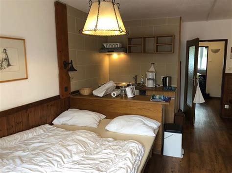 FAMILIENFREUND - GASTEHAUS BAUER (Imst) - Hotel Reviews & Photos ...