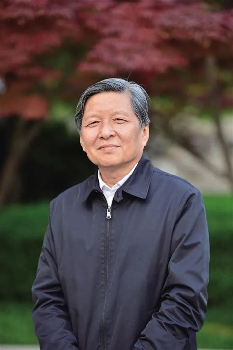在西安交大任职30年至副校长，郑庆华执掌同济大学后能否再创新高 - 知乎