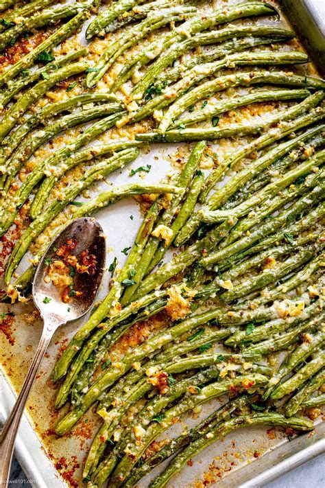 Garlic Parmesan Roasted Green Beans Recipe – How to Roast Green Beans ...
