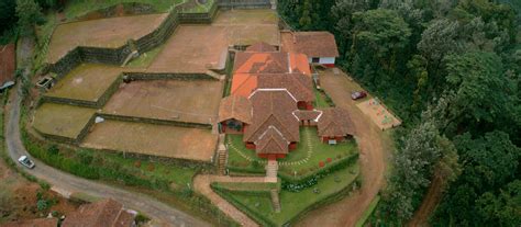 Best Luxury & Forest Homestay in Chikmagalur - Misty Peaks