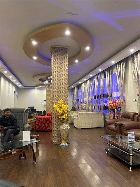 HOTEL D' MEADOWS LADAKH (Dras) - Hostel Reviews, Photos, Rate ...