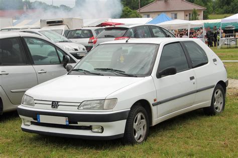 Fiche technique Peugeot 306 2.0 HDi 90 (1999-2001)