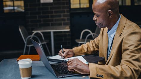 Data Entry Clerk Job Titles in 2025: Top Roles and Trends