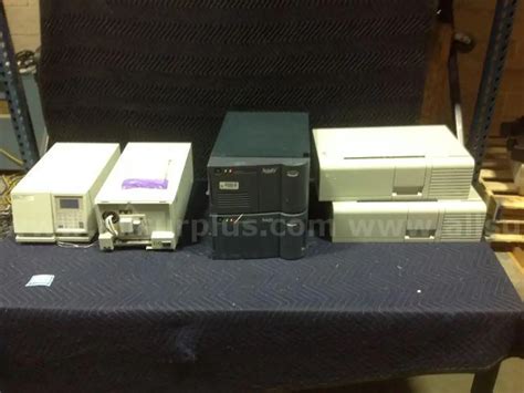 13ea Waters HPLC Components | AllSurplus