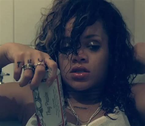 Rihanna estrena el vídeo de 'We Found Love', polémico de verdad ...