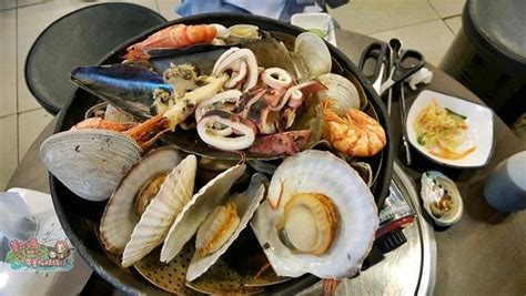 DAEHANMINGUK MANEULSUKSEONG SOTTTUKKEONG SAMGYEOPSAL, Seoul ...
