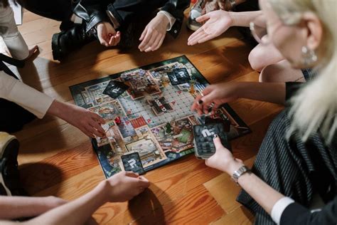 The 10 Best Escape Room Board Games | Reason Future Tech