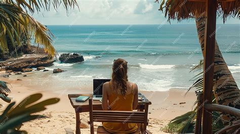 Beach Pictures with People Using Computer 的图像结果