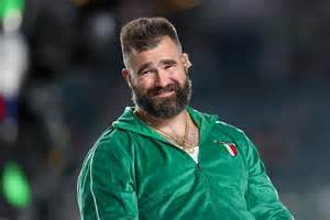 Jason Kelce accepts Pat McAfee’s field goal challenge at Penn State ...
