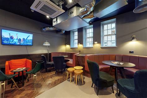 Deluxe Studio student flat to rent on West Park Place, Edinburgh, EH11 ...