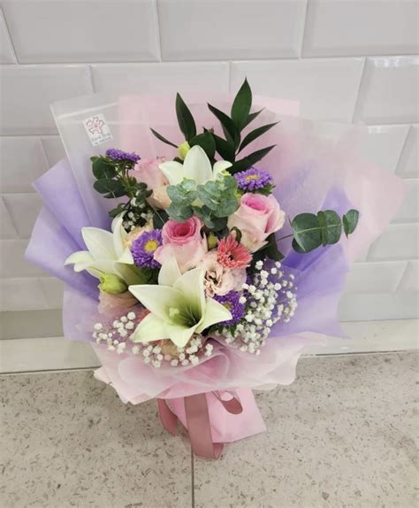 Adore | Online Flower Delivery Shop Singapore | Floral Train