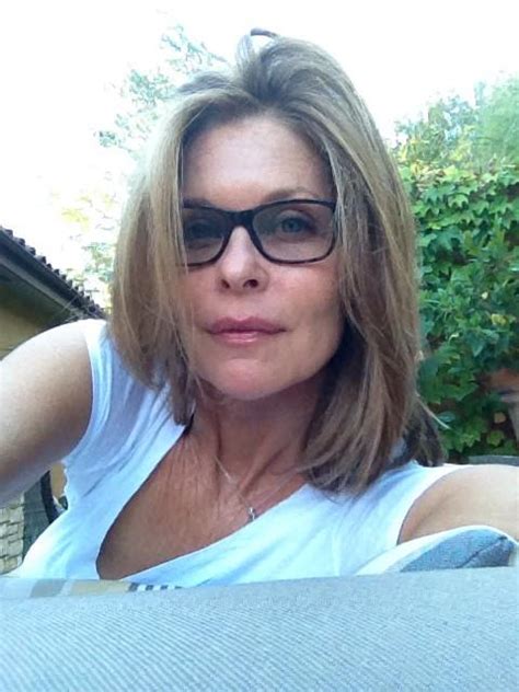 Kate Vernon Cigar 的图像结果