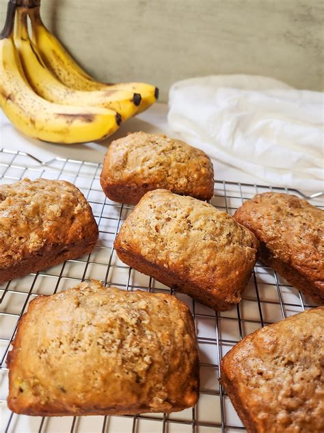 Banana Bread Easy Mini Loaves - Simple Recipes and Printables ...