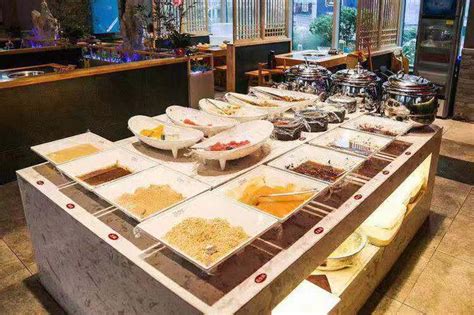 重庆噱头十足的耗儿鱼火锅，在美国打广告，特色蘸料包含5种食材 - 知乎
