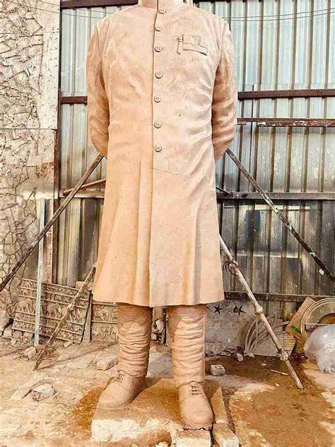 Human statue artist in india - bronze statue manufacturer - metal ...