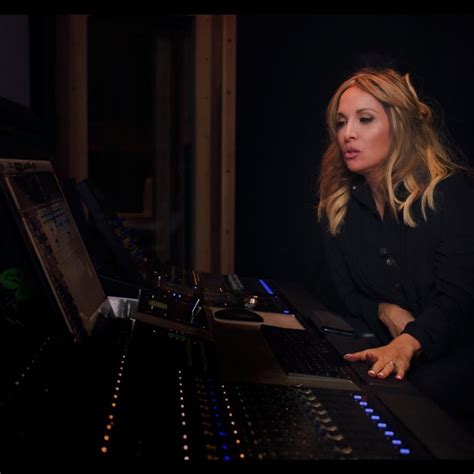 Helene Segara Clips 的图像结果