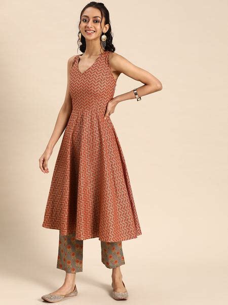 Buy Deep back tie up kurta palazzo in Maroon and Grey for Women