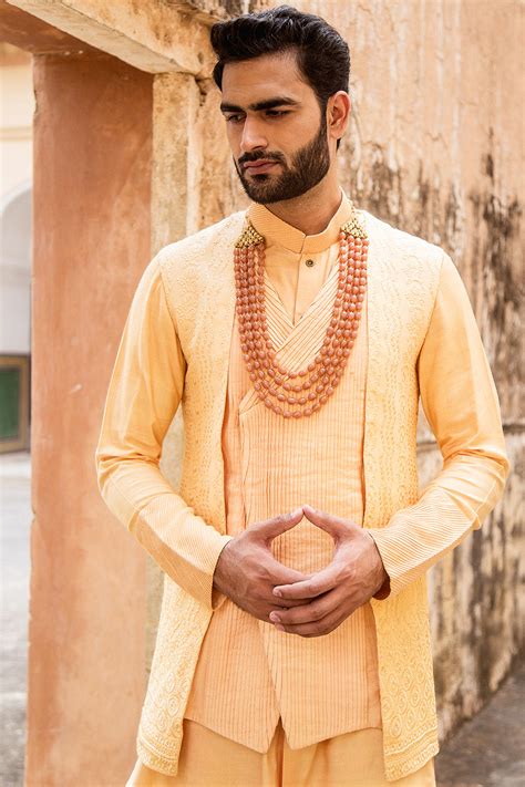 Kurta Jacket Set With Front Pleated Jacket – Shop Soniyag