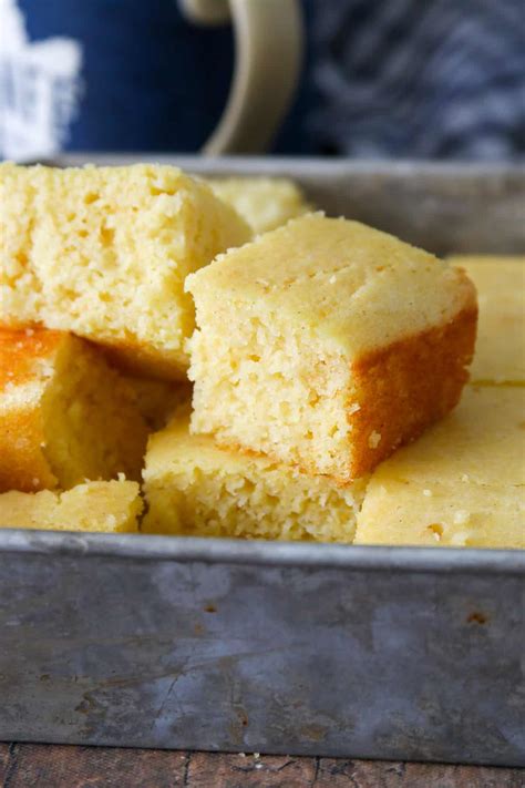 Buttery Cornbread Recipe | Woman Scribbles