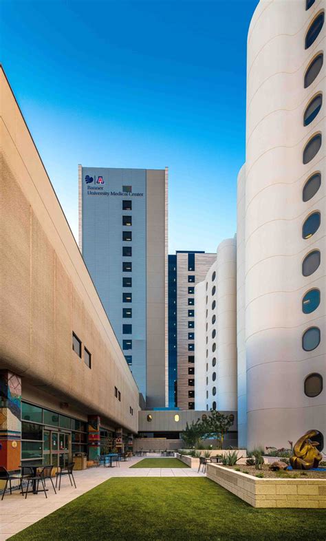 Banner University Medical Center Phoenix - Healing Garden - ARCHSOL