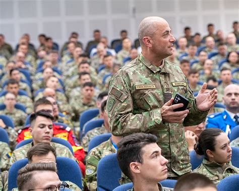 Non-Commissioned Officers and Warrant Officers Professional Development ...