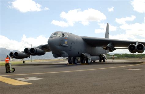 Unleashing the Mighty Boeing B-52 Stratofortress: A Century of Flight ...