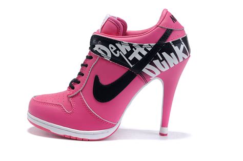 Nike high heels | Schuhe mit absatz, Damenschuhe, Hochhackige schuhe