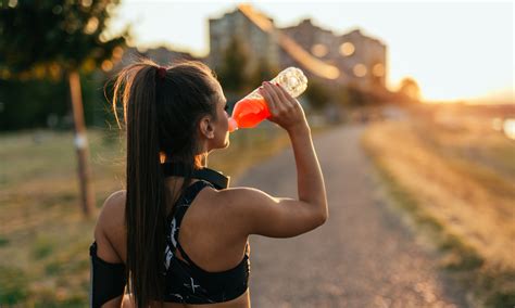 Everything you need to know about hypertonic drinks: what are they rea ...