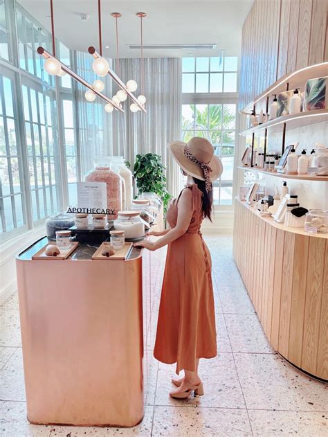 Belgrave escorts and private escorting services - Scarlet Blue.