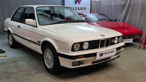 1990 BMW E30 318iS For Sale | Car And Classic